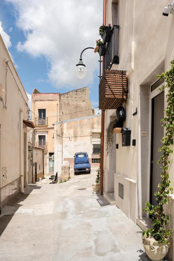 Appartement Zabbara à Noto Extérieur photo